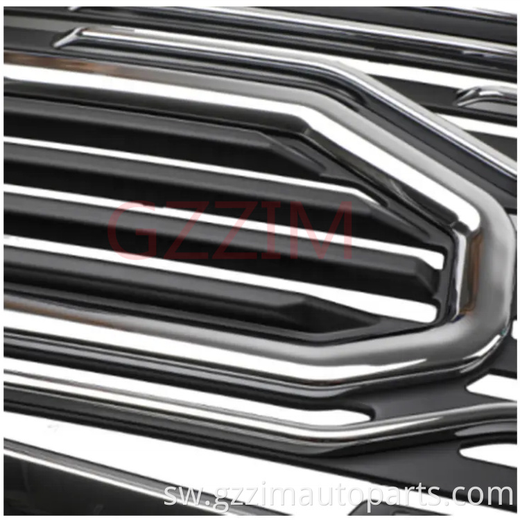 Modified Chromed Front  Middle Grille Used For RAM 1500 2013-2018